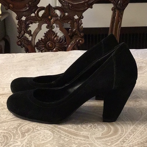 BCBGeneration Shoes - BCBG Generation Pump